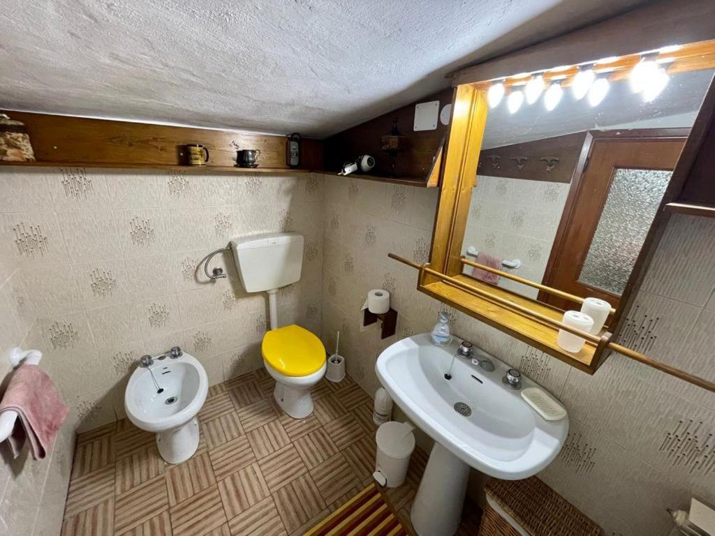 Rosy Apartment - Levanto, 5 Terre Bagian luar foto