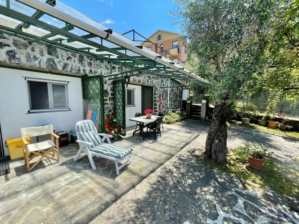 Rosy Apartment - Levanto, 5 Terre Bagian luar foto