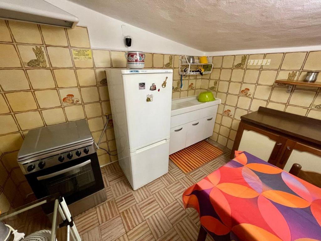 Rosy Apartment - Levanto, 5 Terre Bagian luar foto